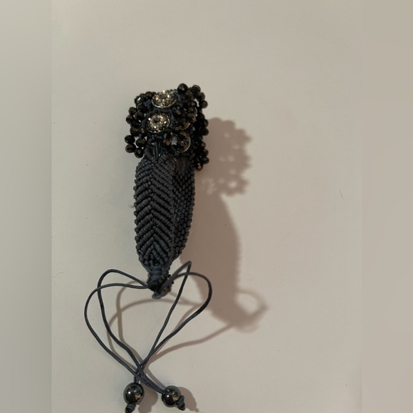 Hand made macrame bracelet with adjustable sliding knots wrist size 7 1/4 inch - Picture 8 of 9